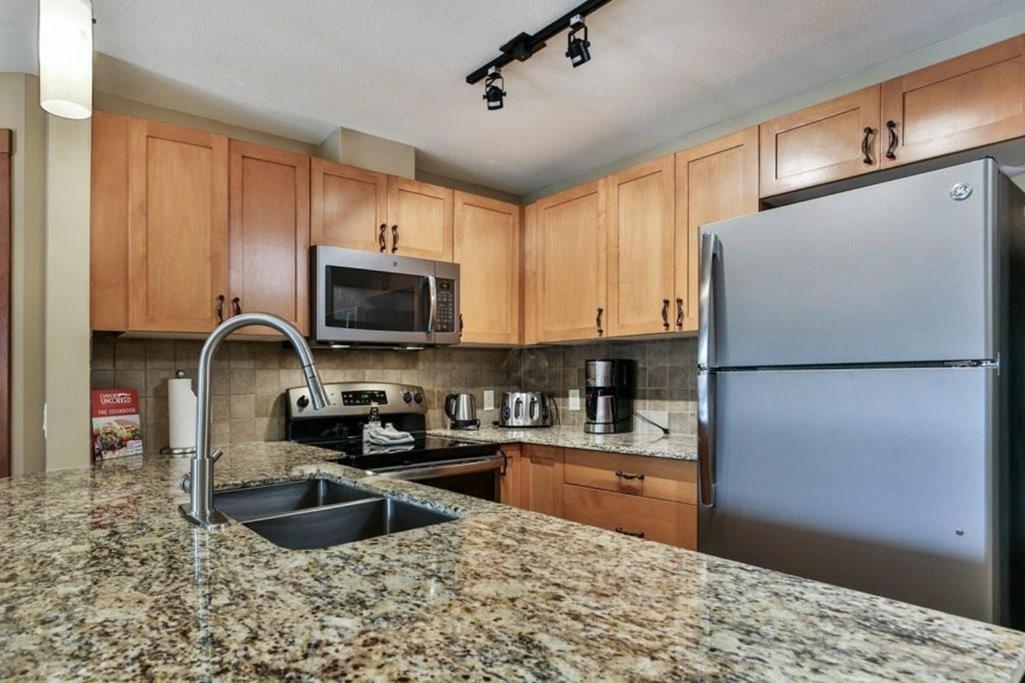 B&B Falcon Crest Lodge 1Br 1Pullout Canmore Eksteriør bilde