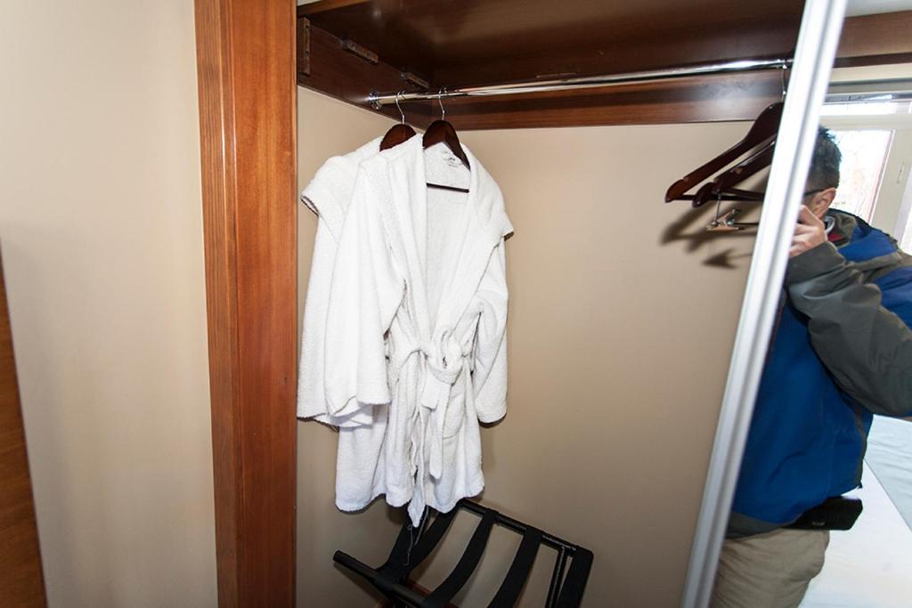 B&B Falcon Crest Lodge 1Br 1Pullout Canmore Eksteriør bilde