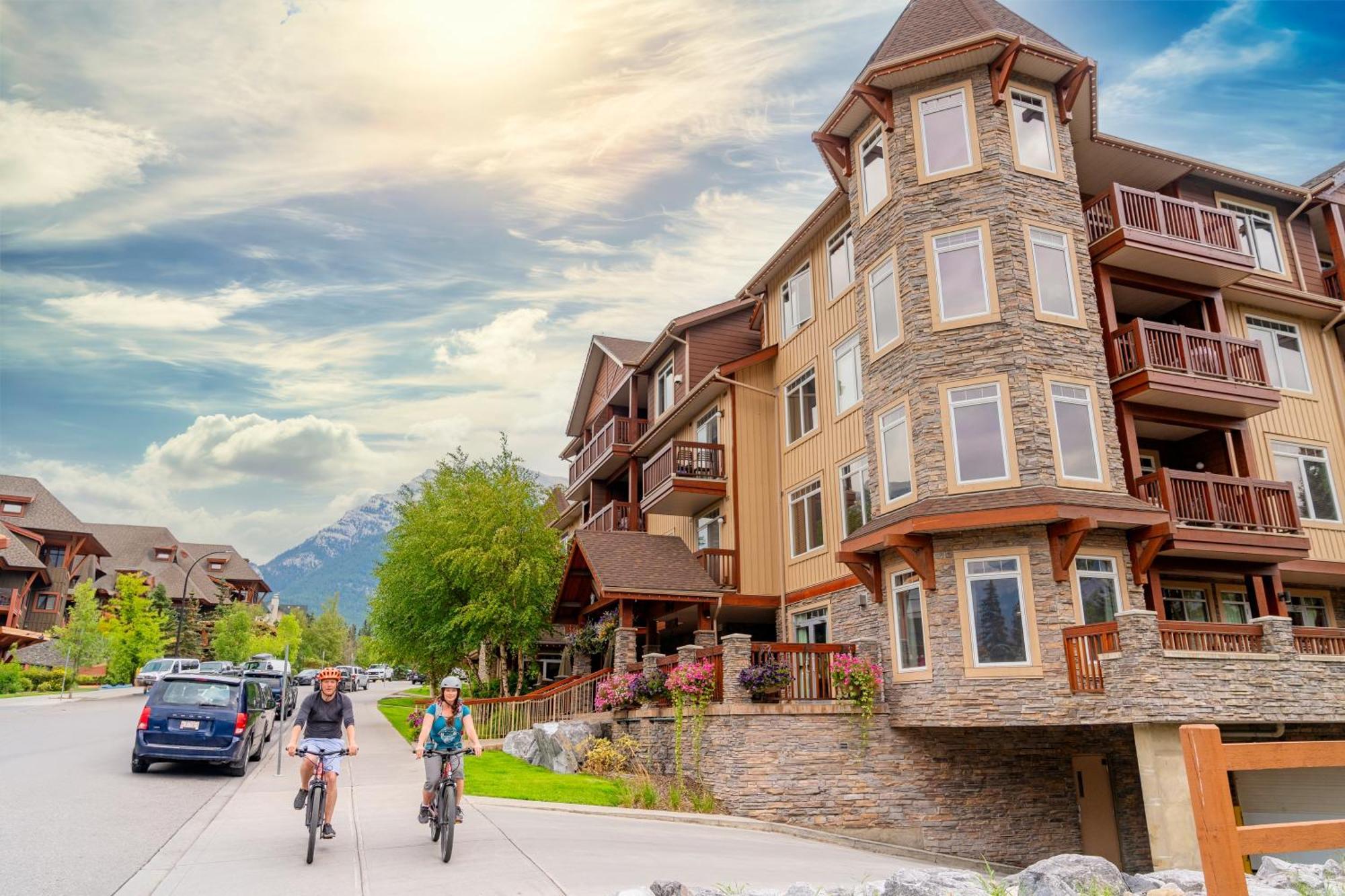 B&B Falcon Crest Lodge 1Br 1Pullout Canmore Eksteriør bilde